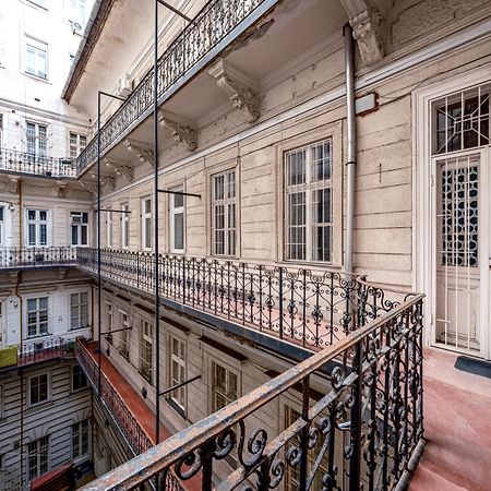 Soho Downtown Apartment Budapest Eksteriør bilde