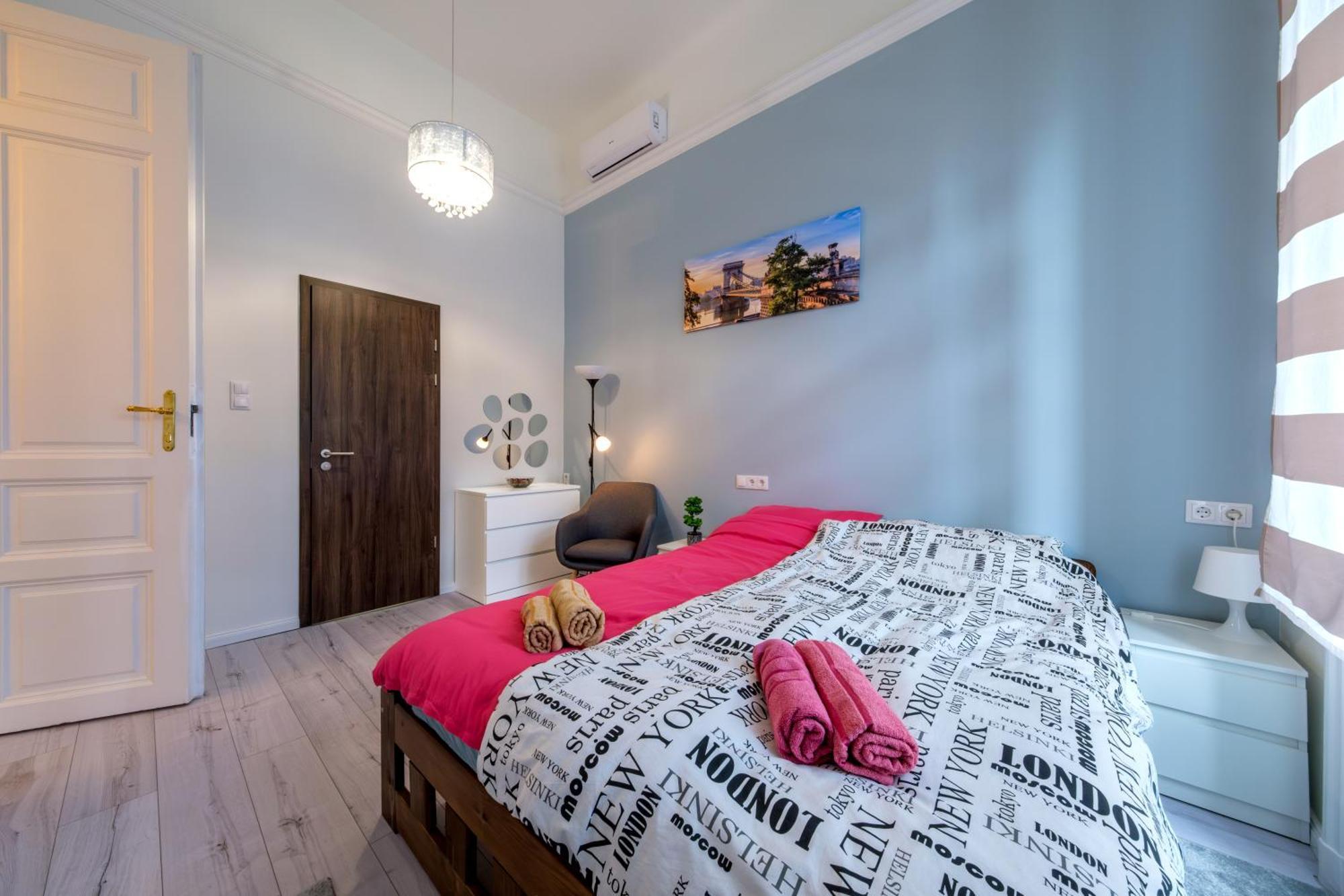 Soho Downtown Apartment Budapest Eksteriør bilde